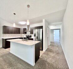 Keystone Lake Apartments in Battle Creek, MI - Foto de edificio - Building Photo