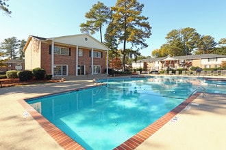 Woodland Village Apartments in Columbia, SC - Building Photo - Building Photo