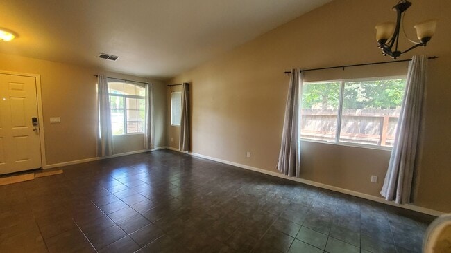 2912 Mars Hill St in Modesto, CA - Building Photo - Building Photo