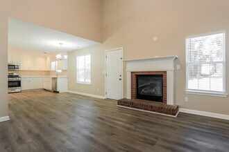3661 Colonnade Ct in Rex, GA - Building Photo - Building Photo