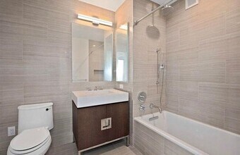 99 Hudson St, Unit 2511 in Jersey City, NJ - Building Photo - Building Photo