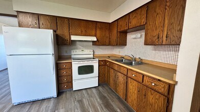 969 Custer St in Dickinson, ND - Building Photo - Building Photo