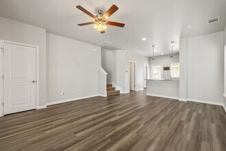 17923 Orchidea Way in Pflugerville, TX - Foto de edificio - Building Photo