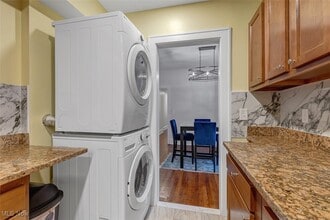 2257 Grandview Ave in Cleveland Heights, OH - Building Photo - Building Photo