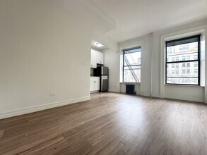 235 W 103rd St in New York, NY - Building Photo - Building Photo