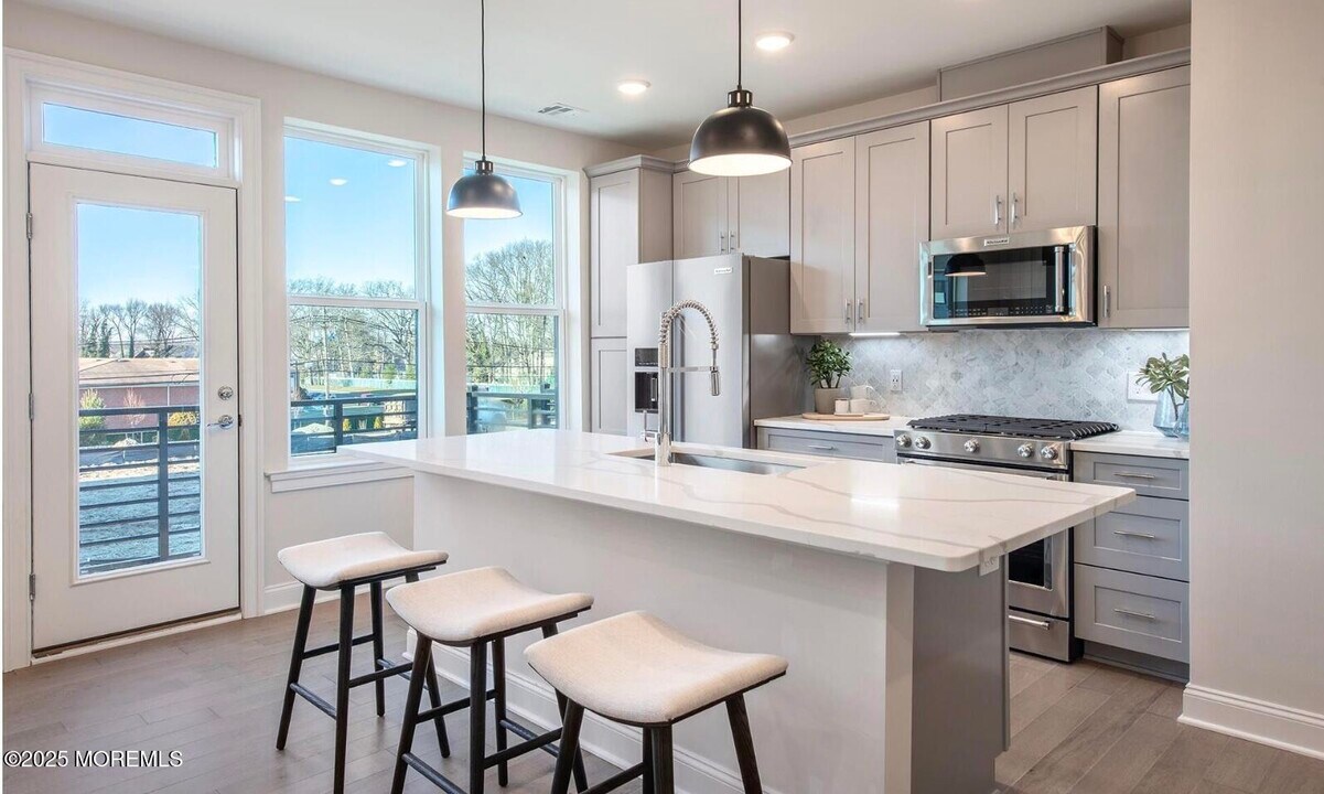 201 Sunset Ave in Asbury Park, NJ - Building Photo