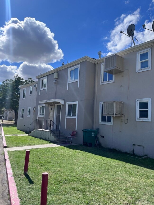 Brooks Apartments