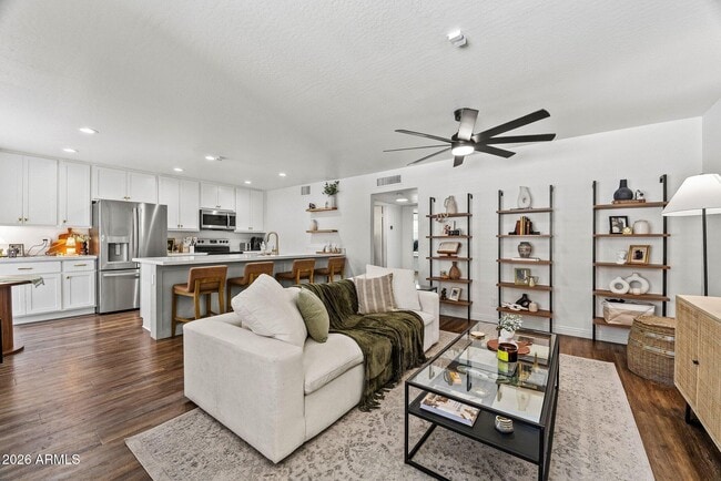 1024 N 85th Pl in Scottsdale, AZ - Building Photo - Building Photo