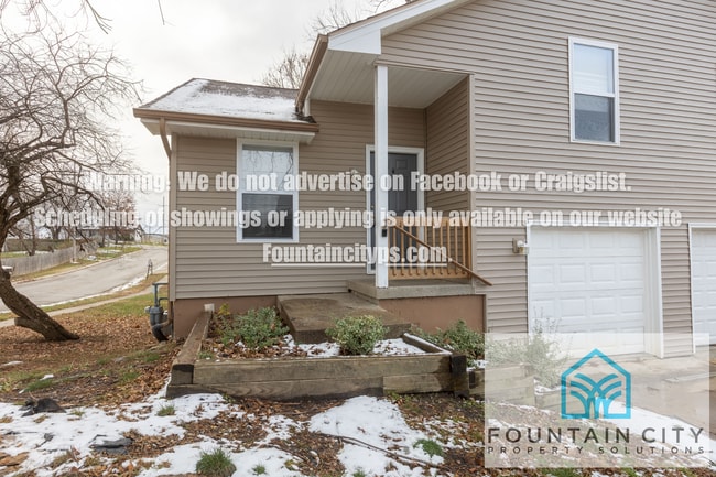 8313 Kaill Rd in Pleasant Valley, MO - Foto de edificio - Building Photo