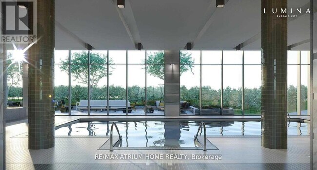 36 Forest Manor Rd in Toronto, ON - Building Photo - Building Photo