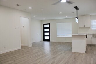 5310 Randon Rd in Houston, TX - Building Photo - Building Photo