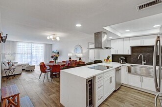 600 Three Islands Boulevard in Hallandale Beach, FL - Building Photo - Building Photo