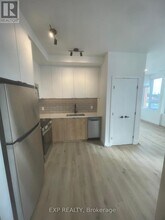 1600 James Naismith Dr in Ottawa, ON - Building Photo - Building Photo