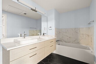 771 Harrison Ave, Unit 206 in Boston, MA - Building Photo - Building Photo