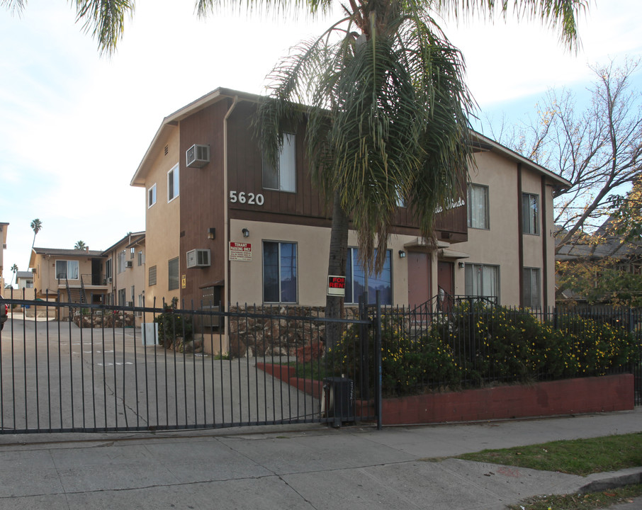 Highland Trade Winds in Los Angeles, CA - Building Photo