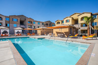 Harvest at Fiddyment Ranch in Roseville, CA - Foto de edificio - Building Photo