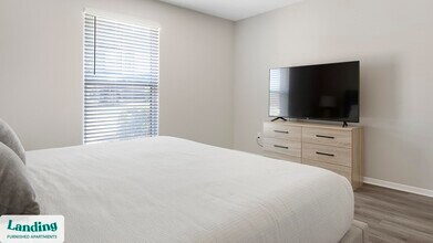 3450 Manor Dr, Unit 65-203 in Homewood, AL - Building Photo - Building Photo