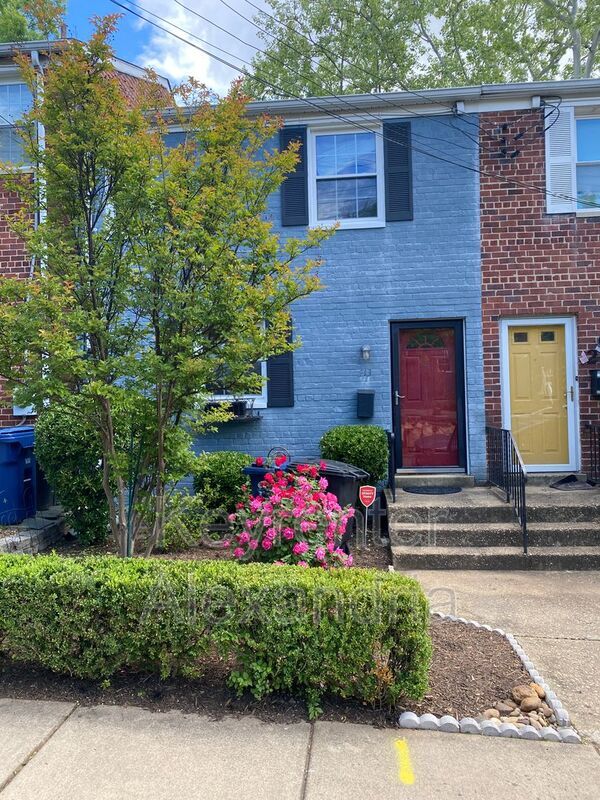 property at 213 Aspen St