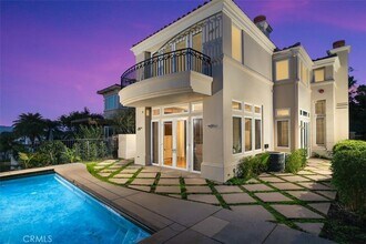 5 Torrey Pine Dr in Newport Beach, CA - Building Photo - Building Photo