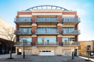 Denali Lofts in Ann Arbor, MI - Foto de edificio - Building Photo