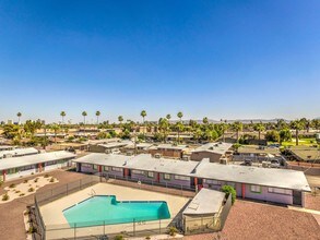 Aspire Camelback in Phoenix, AZ - Building Photo - Building Photo