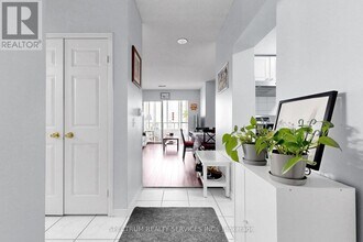 2628 McCowan Rd in Toronto, ON - Building Photo - Building Photo