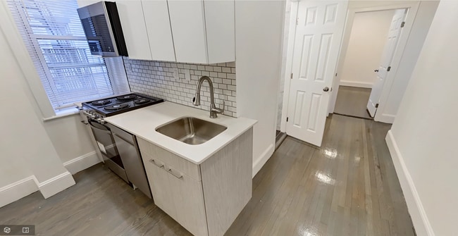 52 Queensberry St, Unit 11Q-29 in Boston, MA - Building Photo - Building Photo
