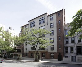 247-253 W 71st St in New York, NY - Building Photo - Building Photo