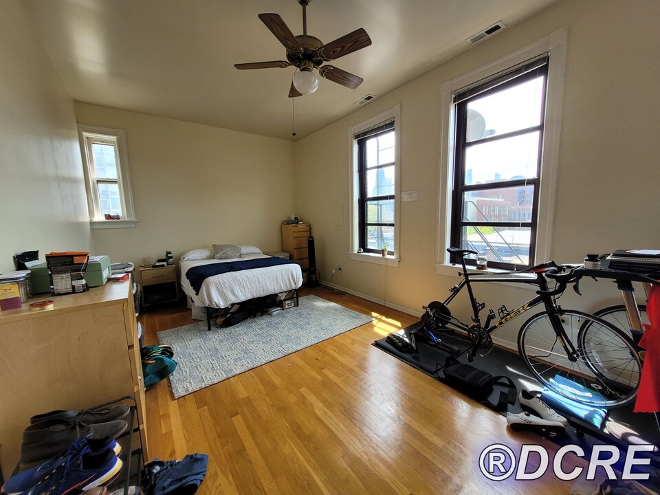 403 W North Ave in Chicago, IL - Building Photo