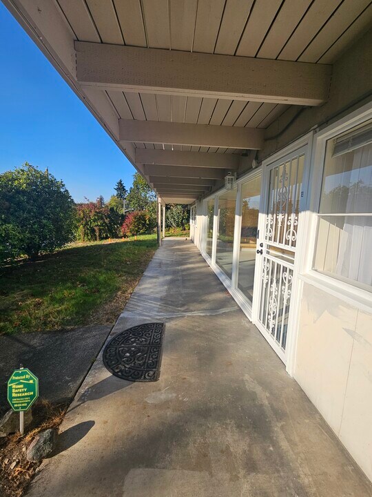 751 Hazel Ave N in Kent, WA - Building Photo