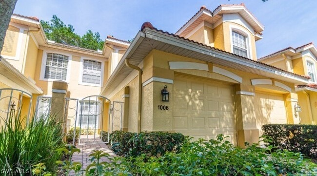 2200 Arielle Dr in Naples, FL - Building Photo - Building Photo