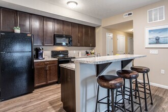 Sunbury Springs in Columbus, OH - Foto de edificio - Interior Photo