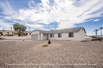 3602 Pelican Plaza in Lake Havasu City, AZ - Foto de edificio - Building Photo