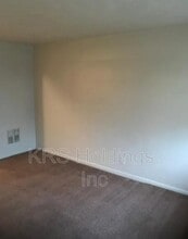 3812 Atterbury St in Norfolk, VA - Building Photo - Building Photo