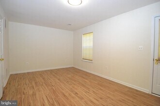 6340 Demme Pl in Springfield, VA - Building Photo - Building Photo