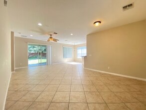 9444 Edenshire Cir in Orlando, FL - Building Photo - Building Photo