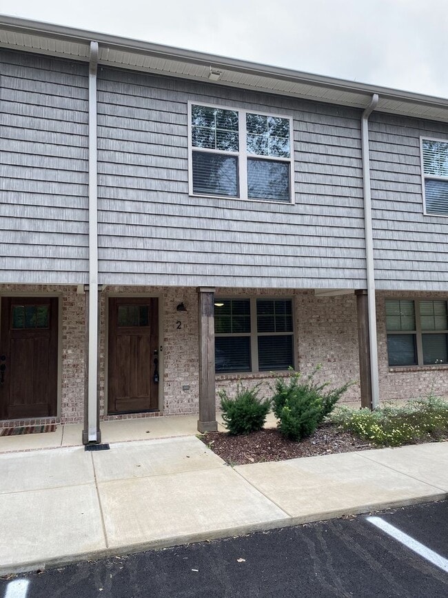 property at 2506 E Main St