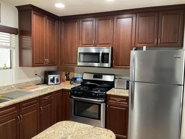 property at 525 W El Norte Pkwy