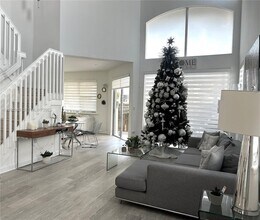 11562 NW 80th St in Medley, FL - Building Photo - Building Photo