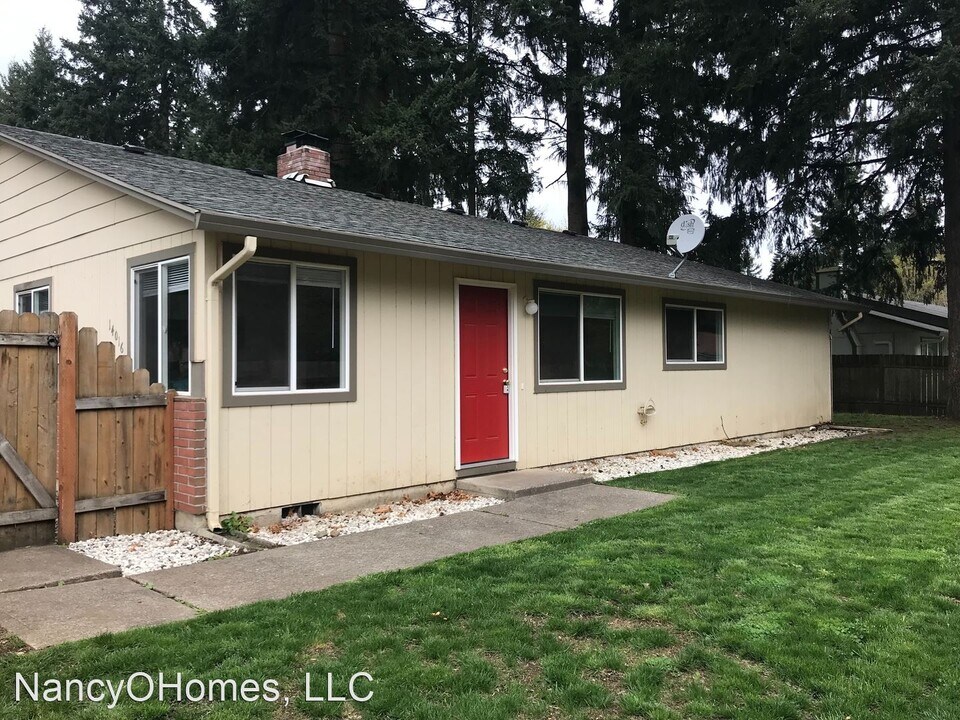 14014 NE 9th St in Vancouver, WA - Building Photo