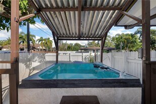 7501 Raleigh St in Hollywood, FL - Building Photo