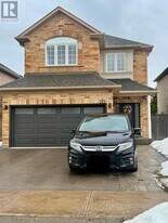 119 Michelle Dr in Vaughan, ON - Building Photo