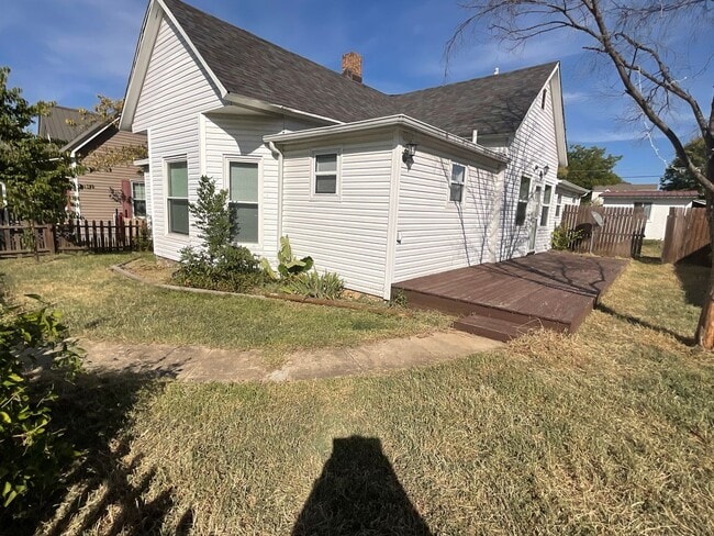 property at 2115 Byers Ave