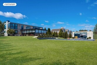55 Davids Ln in Water Mill, NY - Building Photo - Building Photo