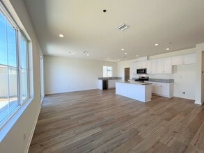 9624 Mondrian Ln in Riverside, CA - Building Photo - Building Photo
