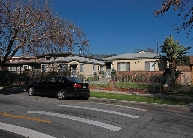 Maui Apartments in Burbank, CA - Building Photo - Building Photo