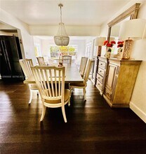 2911 Monroe St in Hollywood, FL - Building Photo - Building Photo