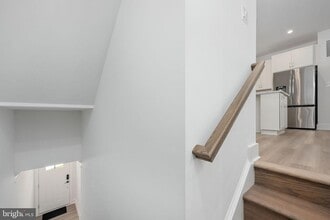 7412 Rocky Crk Ter in Annandale, VA - Building Photo - Building Photo