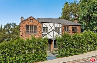 3484 Oak Glen Dr in Los Angeles, CA - Building Photo