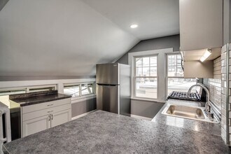 3007 Irving Ave S, Unit 3 in Minneapolis, MN - Building Photo - Building Photo